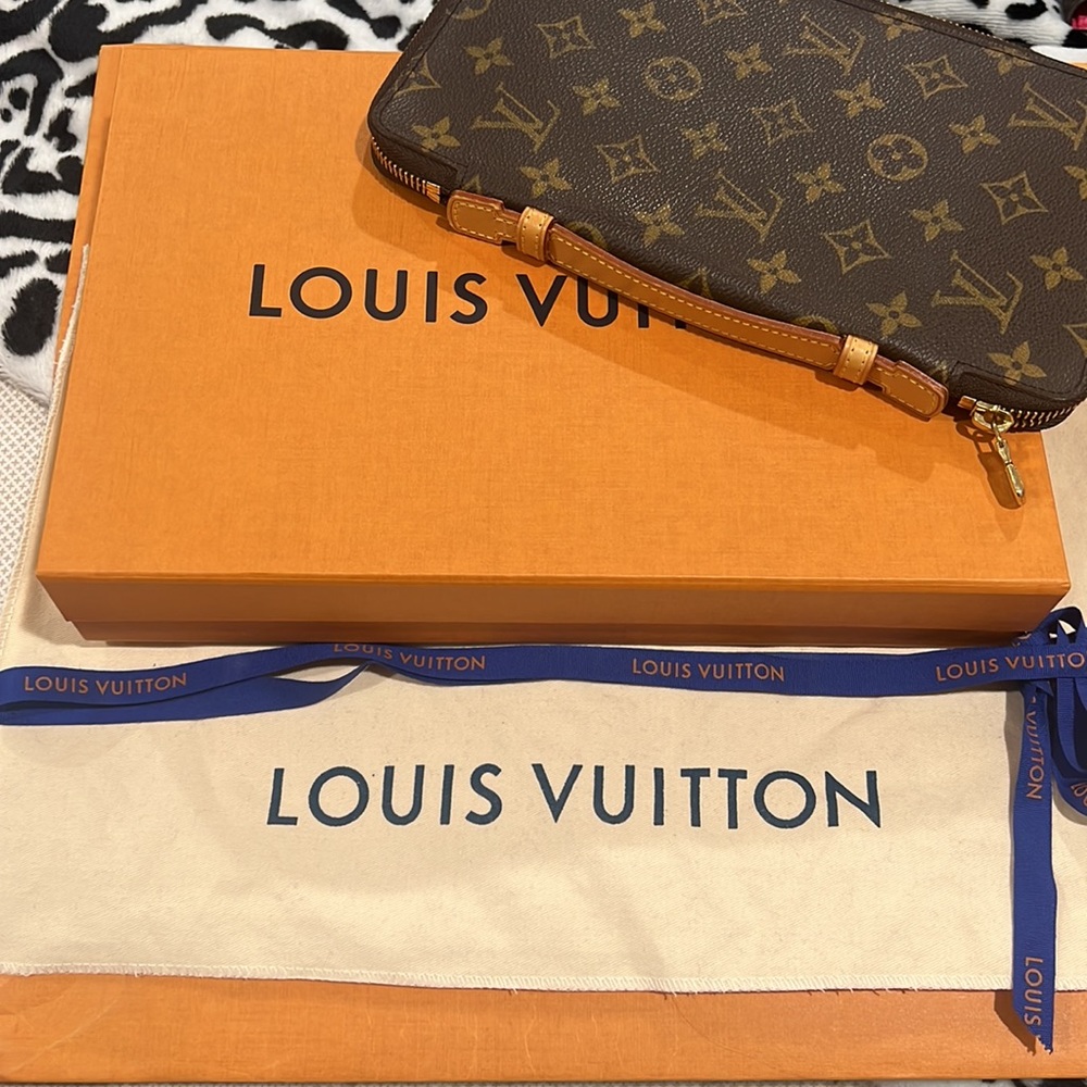 Louis Vuitton De Voyage Organizer Wallet